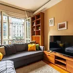 Luxury Design Flat In The Center